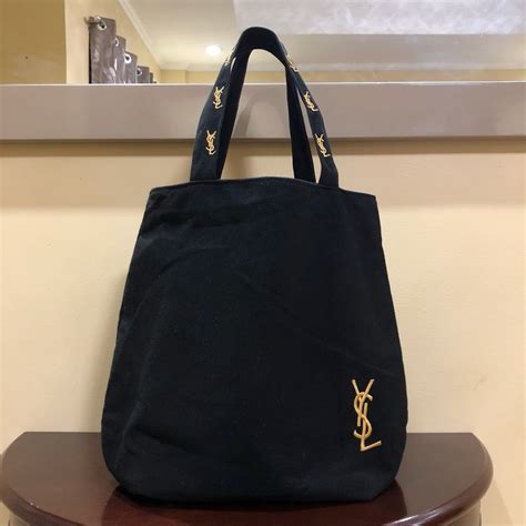 ysl black tote bag|yves saint laurent large tote.